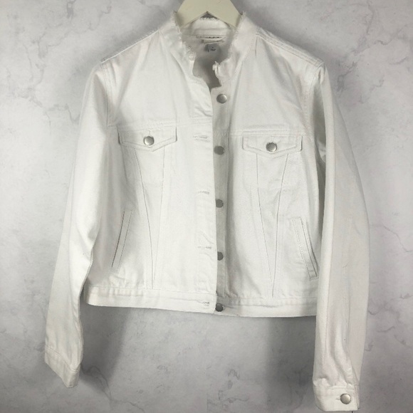 Frayed Cropped White Jacket - Picture 1 of 3